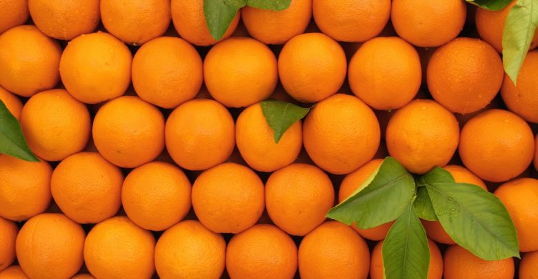Major fruits supplier caught selling Egyptian oranges as Turkish <br/> الاقتصاد والتجارة تخالف شركة كبرى لتلاعبها في بلد المنشأ