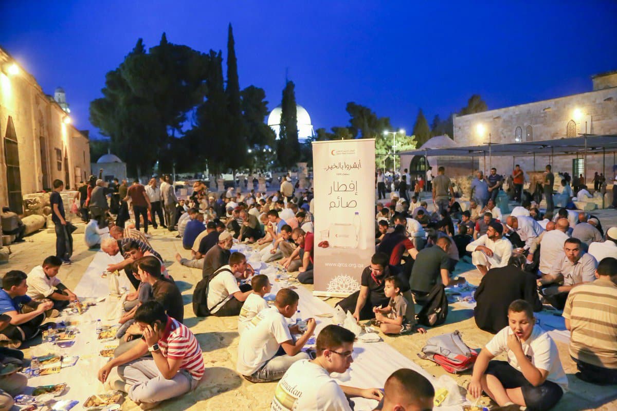 QRCS holds Iftar banquets at Al Aqsa mosque yards