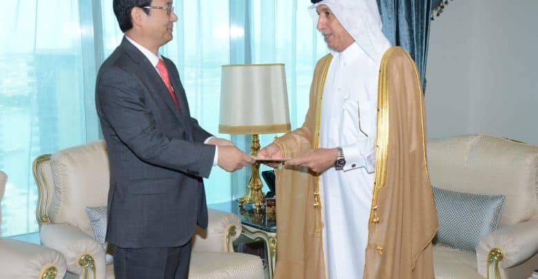 Al Muraikhi receives credentials of Ambassador of Republic of Korea