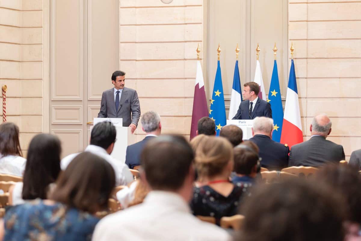 Amir hails strong ties between Qatar and France