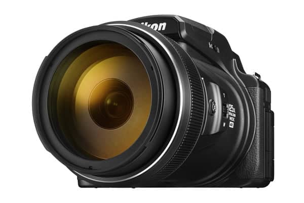 Nikon P1000’s 125x super-zoom lens is both ridiculous and awesome