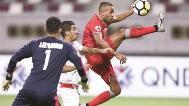 Record-equalling win gives Al Duhail edge over Persepolis