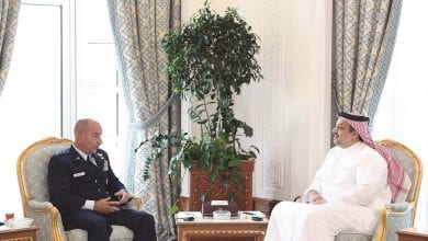 Defence minister meets US military official