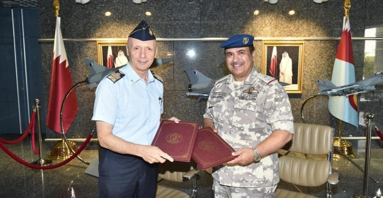 Amiri Air Force commander meets Italian counterpart