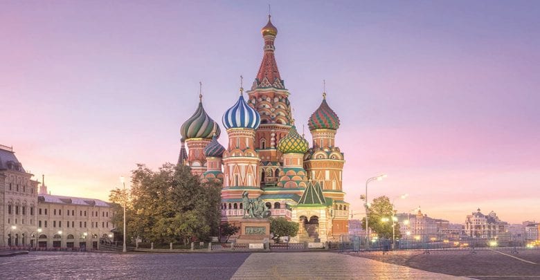 Qatar Airways backs Moscow art fair