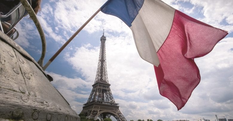 France: the public debt contained at nearly 100% of GDP