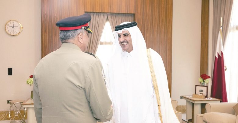 Amir meets Chief of Army Staff of Pakistan