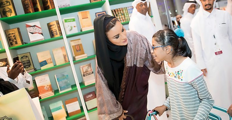 Sheikha Moza visits Doha International Book Fair