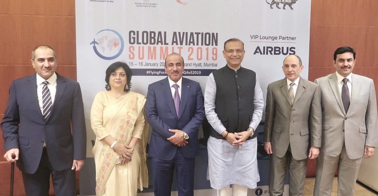 Qatar, India discuss transport and aviation ties