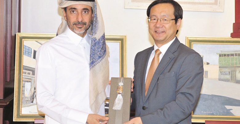 Minister of Culture and Sports meets with Ambassador of Korea