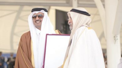 Amir awards Hamad Bin Khalifa Sash to Ghanim Al Hodaifi