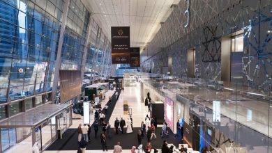 Amir visits Doha Jewellery and Watches Exhibition