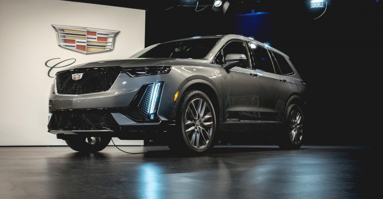 Cadillac Mannai celebrates the launch of its new showroom with the regional-first display of XT6