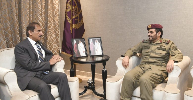 Amiri Guard chief meets Pakistan envoy