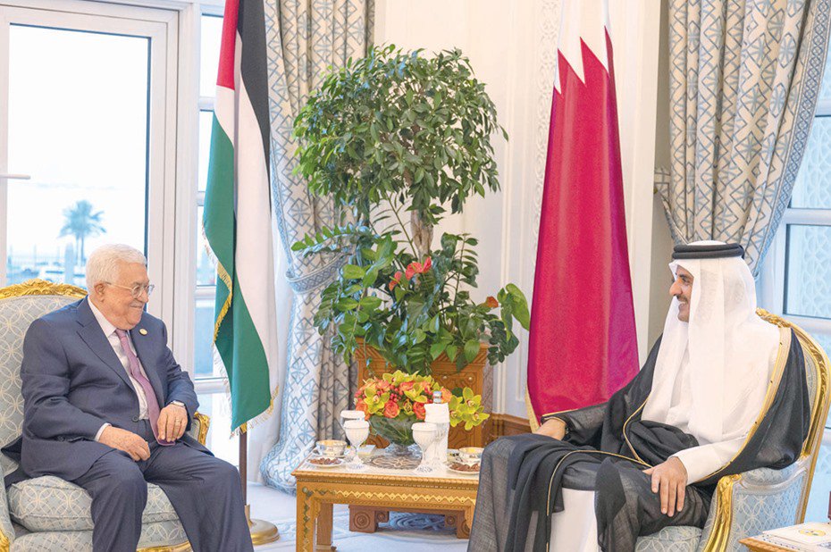 Amir and Palestine President discuss latest developments