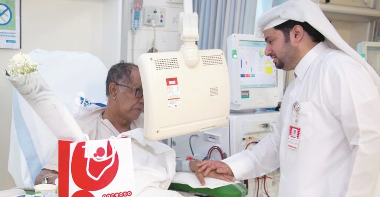 Ooredoo volunteers visit patients at kidney centre