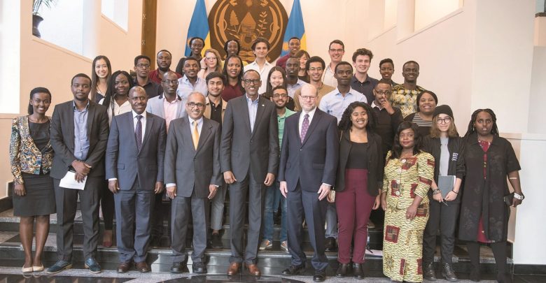 Carnegie Mellon students meet president of Rwanda