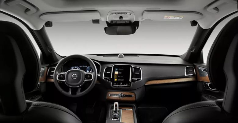 Volvo supplies its cars with surveillance cameras