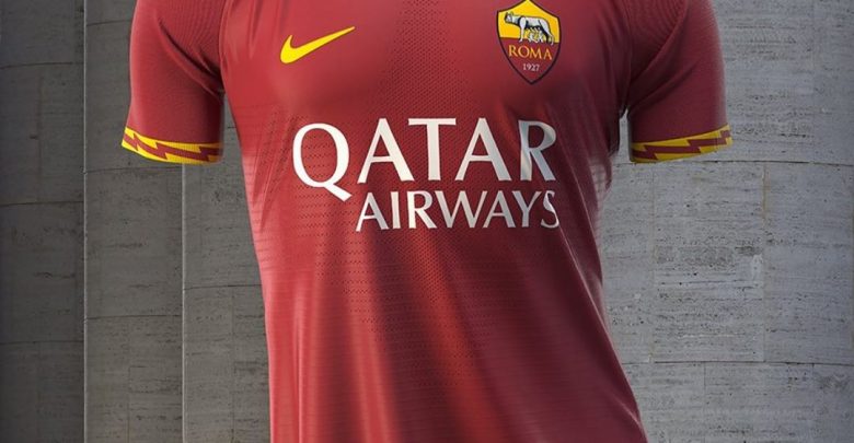 The new home kit of As Roma
