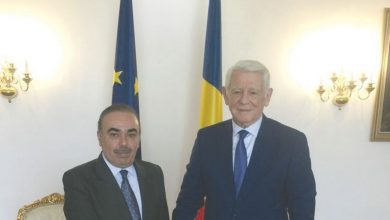 Romanian Foreign Affairs Minister meets Qatari Ambassador