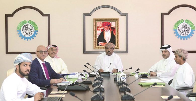 Qatar Chamber participates in GCC Commercial Arbitration Centre meeting in Oman
