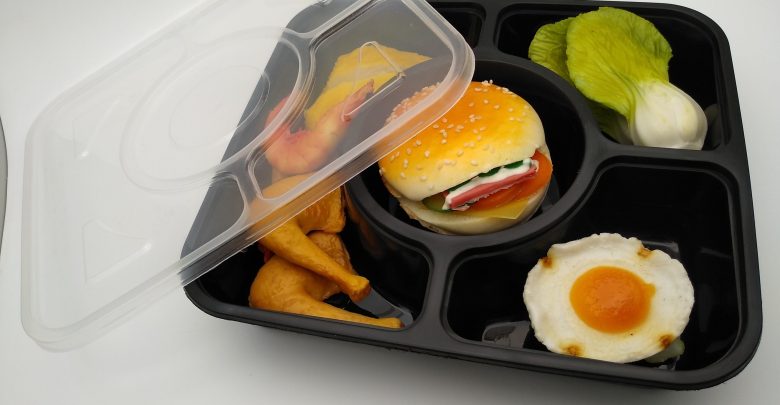 Serving hot food in plastic containers a matter of concern