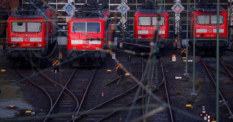 German police close Frankfurt station .. What's the story?