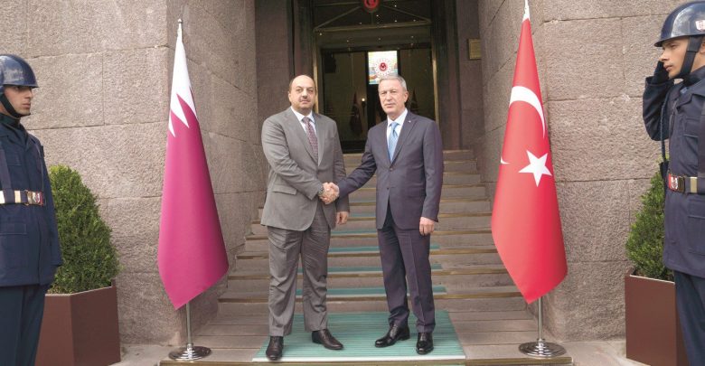 Defence minister meets Turkish counterpart