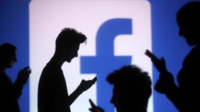 Facebook, Instagram hit by apparent global outage