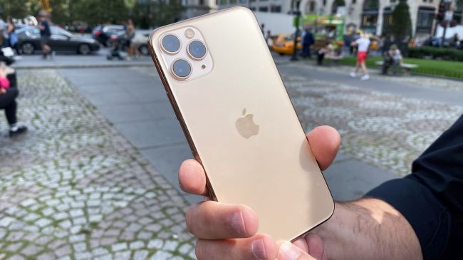 Did iPhone 11 fail in the fall test?