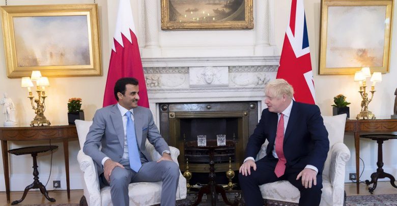 Amir, British PM hold talks on bolstering strategic ties