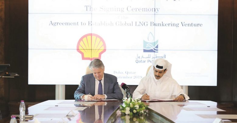 QP, Shell sign deal to set up global LNG bunkering venture
