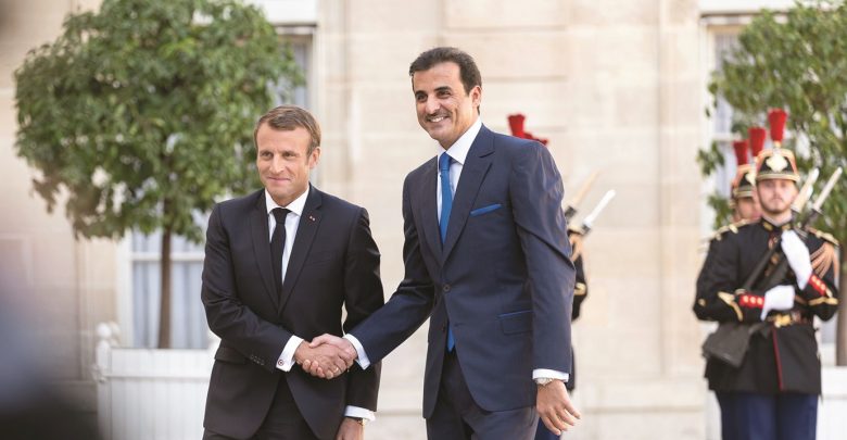 Amir, French President discuss strategic ties