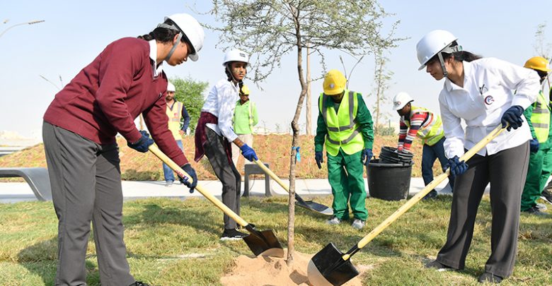 Qatar Academy-Doha Students’ Participate in Planting Trees at Khalifa Avenue Project