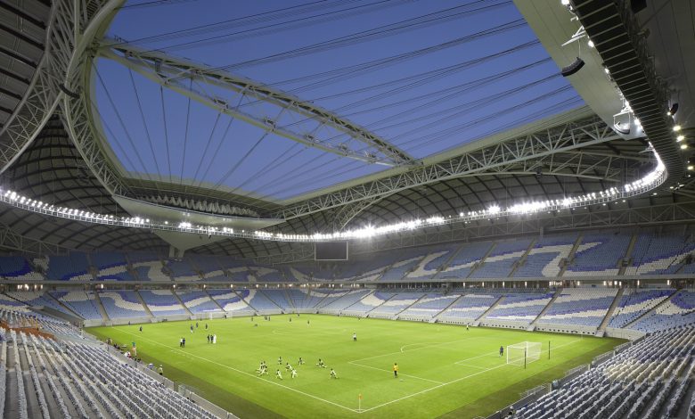 How does the cooling system in Al Janoub Stadium work?
