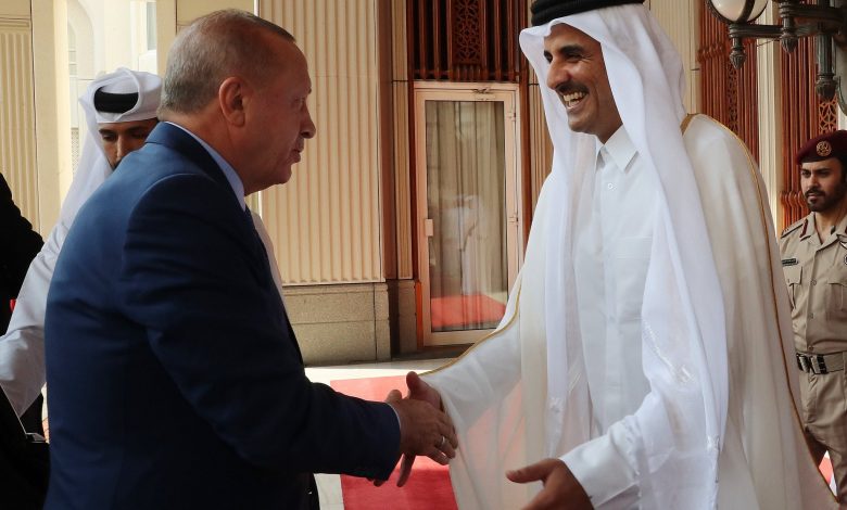 Amir receives Turkish President Recep Tayyip Erdogan at Amiri Diwan
