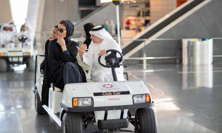 Sheikha Moza visits Hamad International Airport and Qatar Airways