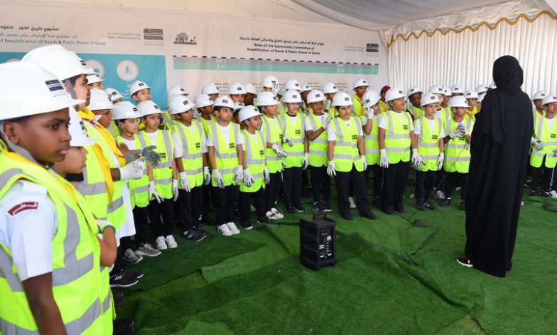 Nakilat Employees and their Families Join Ashghal to Plant Trees