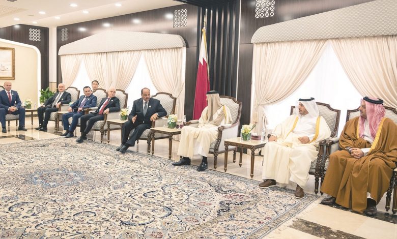 Amir meets Ministers, Security and Military leaders