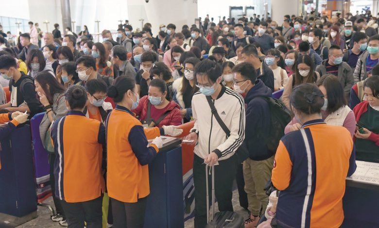 China Extends Holiday as Virus Toll Rises to 81