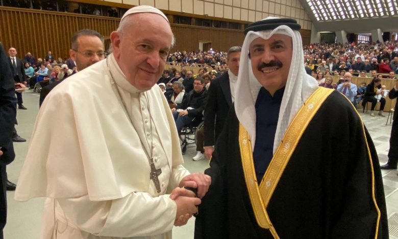 Pope Francis meets Qatar's envoy