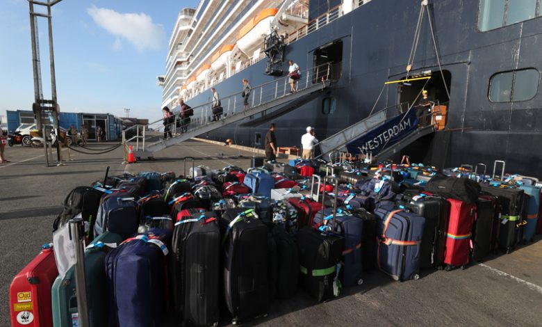 44 Americans on cruise ship docked in Japan tested positive for coronavirus
