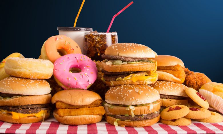 Junk food diet 'damages part of brain which affects self-control'