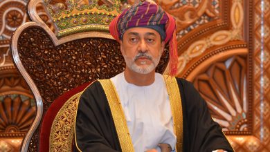 Sultan of Oman meets Qatar's Foreign Minister
