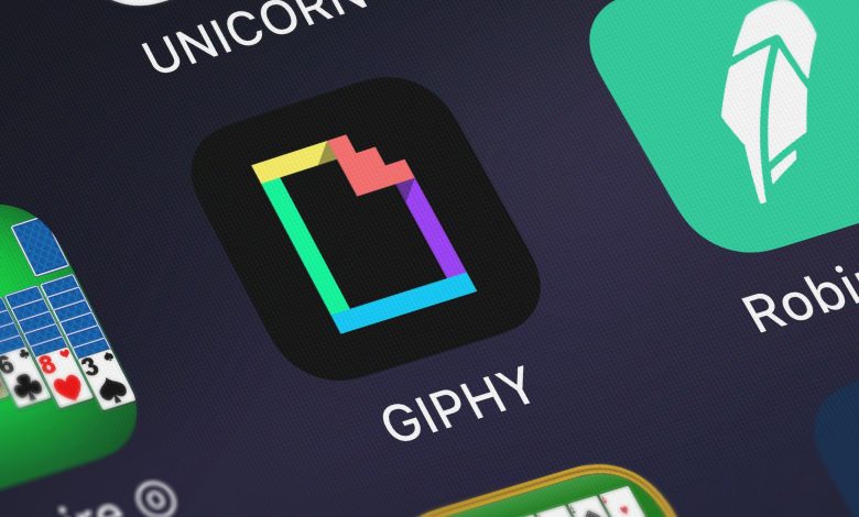 Facebook acquires Giphy