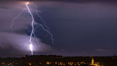 Brazil 'megaflash' sets lightning record