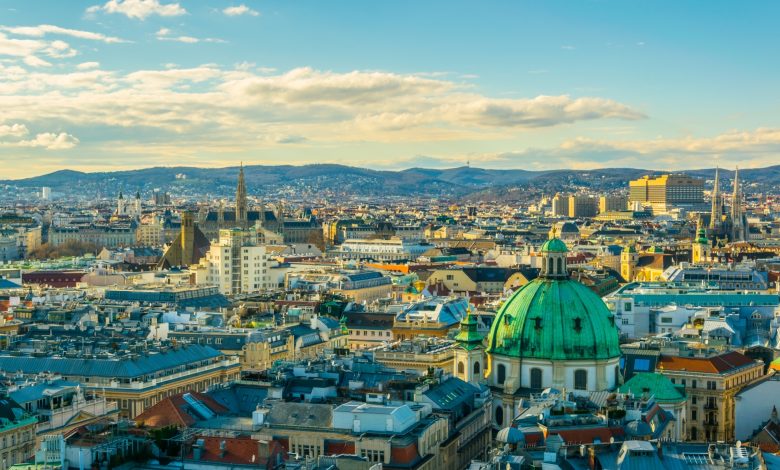 Qatar Airways operates 3 flights a week to Vienna