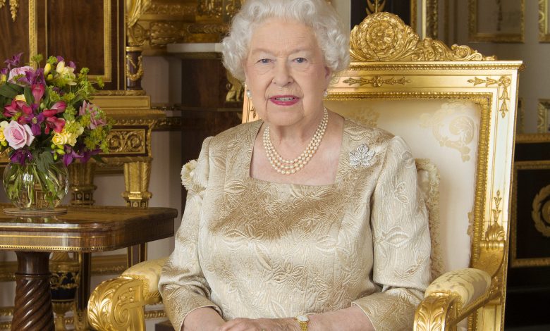 Queen Elizabeth makes unprecedented move to pardon murderer