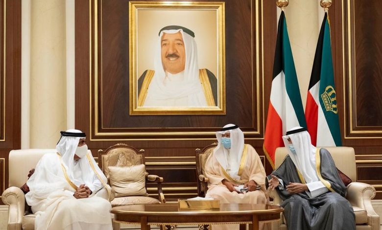 HH The Father Amir Offers Condolences to Amir of Kuwait