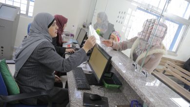 UNRWA Partially Postpones Payment of Salaries of 28,000 Palestinian Employees Due to Lack of Funds